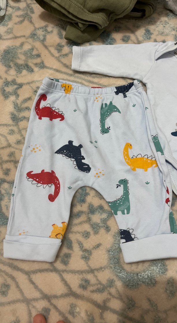 Renkli Baskılı Pamuklu Erkek Bebek Takımı - Görsel 2