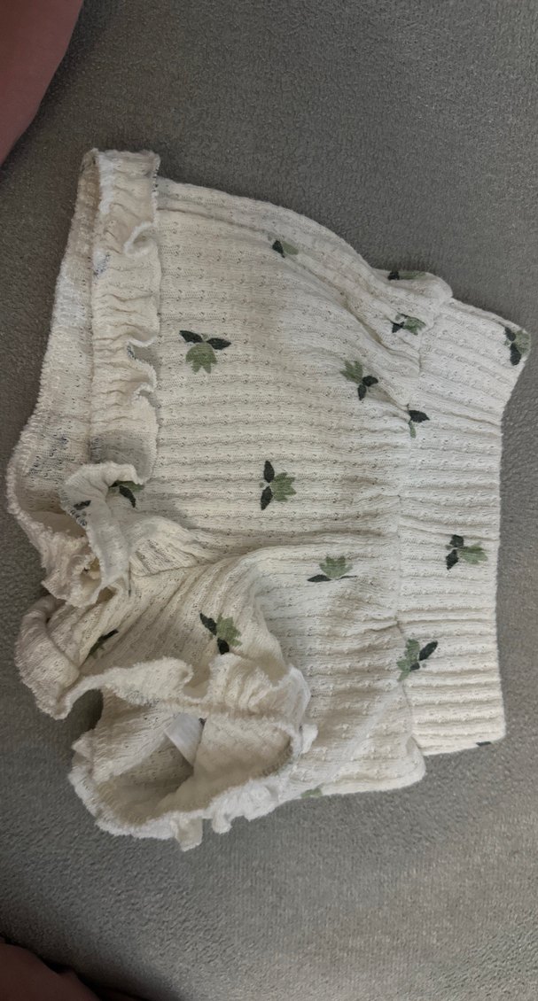 Nakışlı Örgü Beyaz Kız Bebek Takımı - Görsel 3