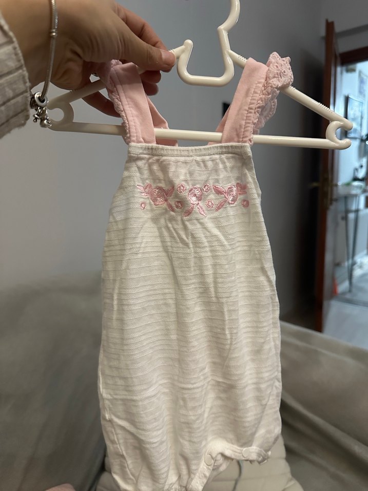 Civil Nakışlı Fırfırlı Pembe Bebek Tulumu - Görsel 2