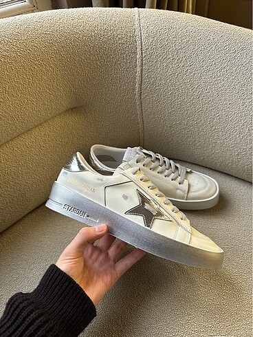 40 numara Goldengoose stardan