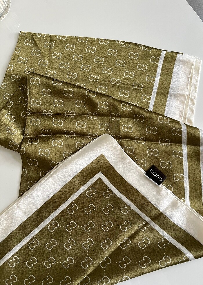 Guccı şal - Görsel 2