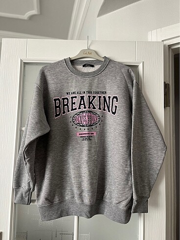 sweatshirt