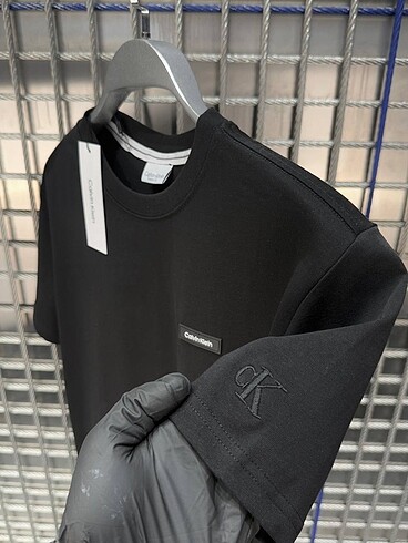 l Beden Orijinal Calvin Klein Tshirt
