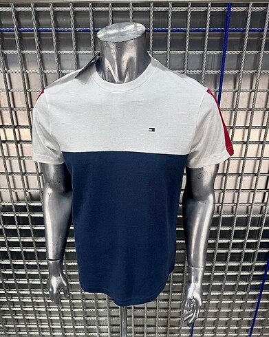 Parçalı Tomy Tshirt