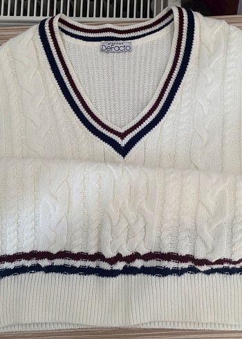 DeFacto V Yaka Örgü Beyaz Süveter - Görsel 3