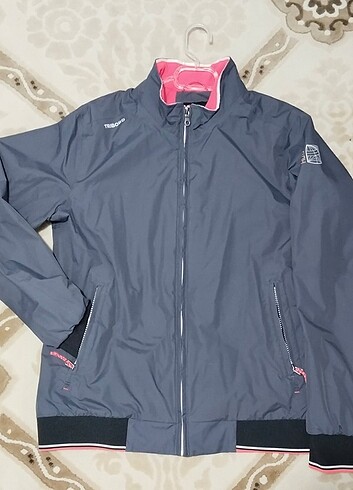 DECATHLON waterpoorof mont 