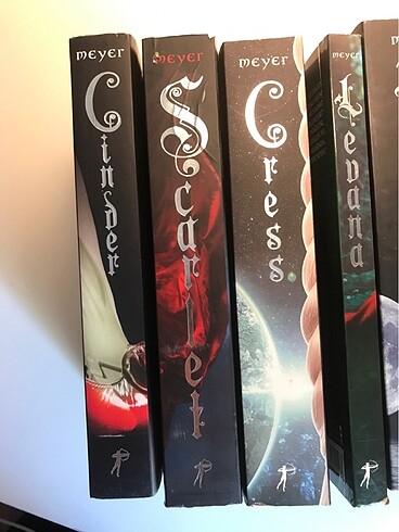 Beden Ay Günlükleri Serisi + Kalpsiz - Marissa Meyer - Ren Yayınları