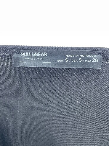 s Beden siyah Renk Pull and Bear Kısa Elbise %70 İndirimli.