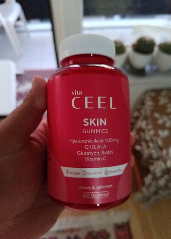 Vita CEEL Gummies