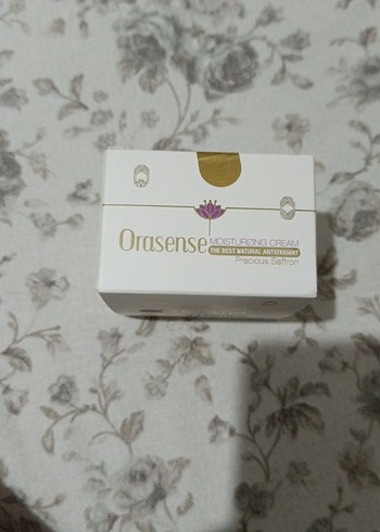 Orasense Kadın Nemlendirici Krem Saf Safranlı