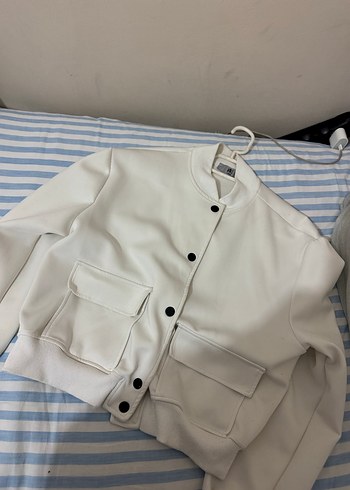 Düğmeli Beyaz Kadın Midi Ceket - Görsel 5