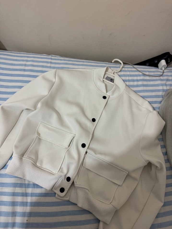 Düğmeli Beyaz Kadın Midi Ceket - Görsel 5