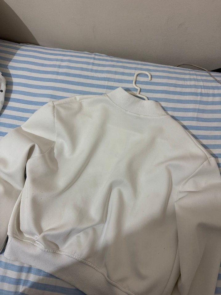 Düğmeli Beyaz Kadın Midi Ceket - Görsel 2