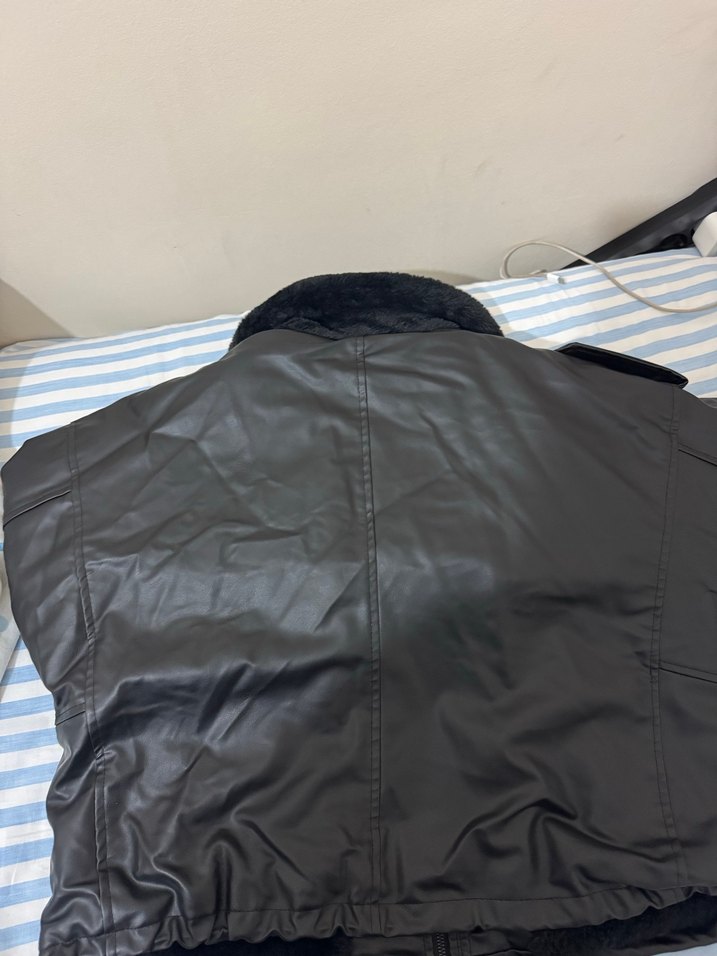 Siyah Deri Kürklü Kadın Ceket - Görsel 4