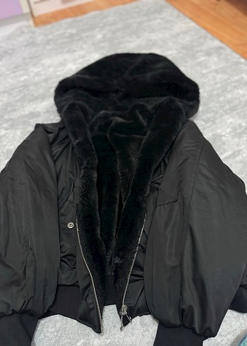Siyah Kapüşonlu Kadın Kışlık Mont - Görsel 5
