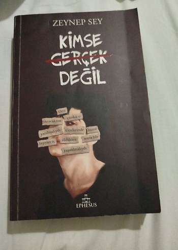 Kimse Değil - Zeynep Sey