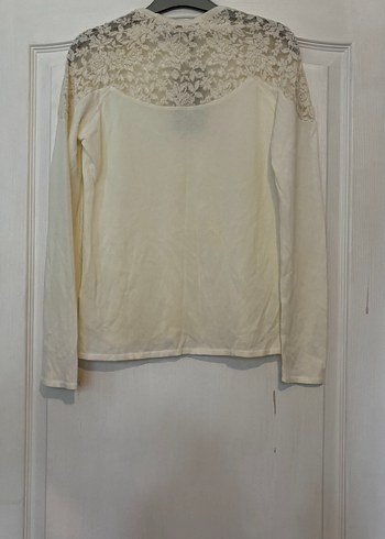 Dantel Detaylı Beyaz Uzun Kollu Bluz - Görsel 3