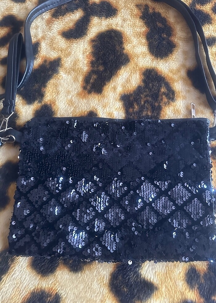 İki tarafı da payetli zarf çanta. - Görsel 2