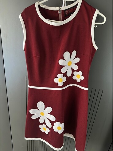 Diğer Bordo Vintage Elbise En Az 50 Yillik Vardir