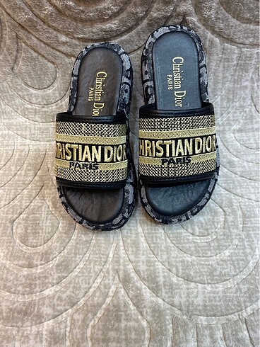 Christian Dior Nakışlı Platform Kadın Terlik