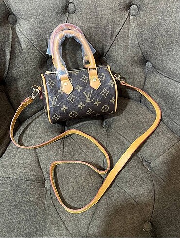 Diğer LOUIS VUITTON Marc?a Çapraz bayan çantası
