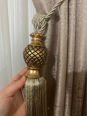 Perde Topuz?u / İpi