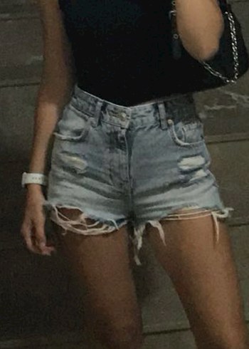 Kadın Gri Mavi Yırtık Denim Mini Şort - Görsel 4