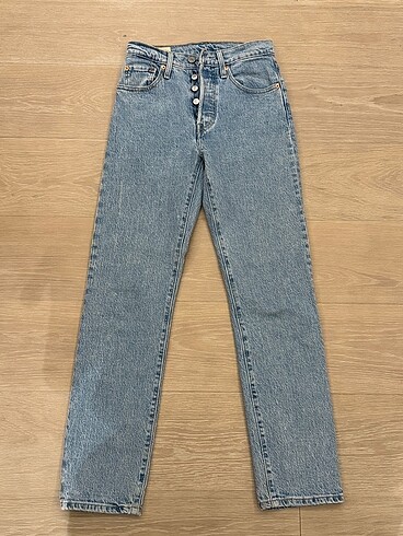 Levis 501 açık mavi jean/ kot pantolon