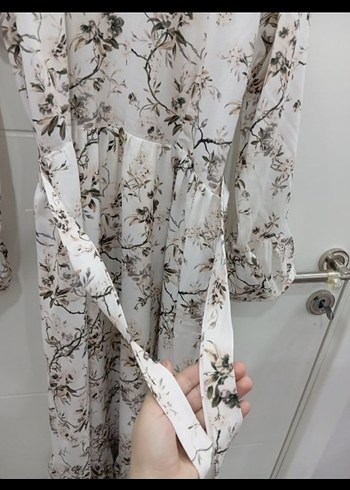 çiçekli elbise - Görsel 4