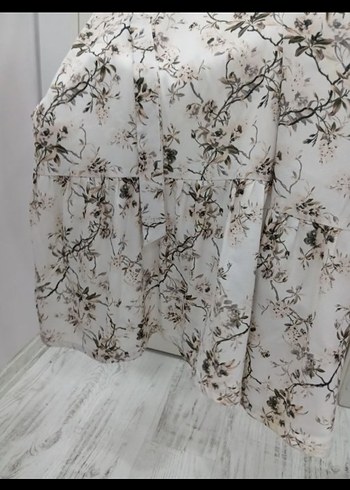 çiçekli elbise - Görsel 5