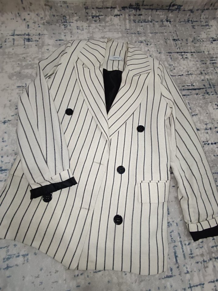 Düğmeli Çizgili Kadın Blazer Ceket - Görsel 2