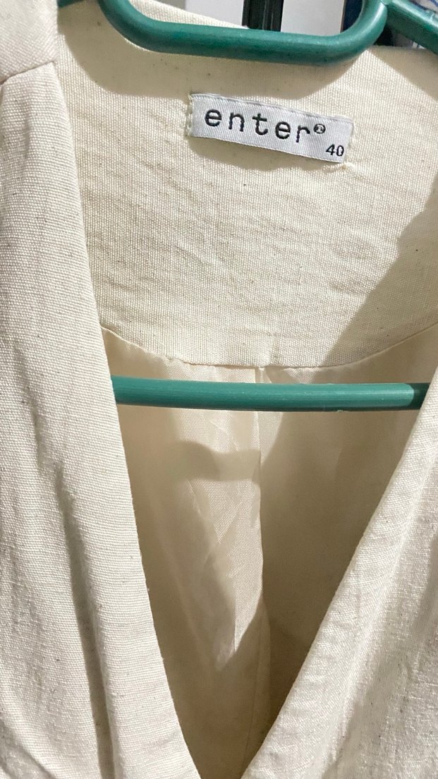 Düğmeli Beyaz Keten Kadın Yelek - Görsel 3