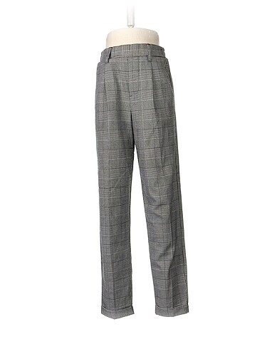 Bershka Kumaş Pantolon %70 İndirimli.