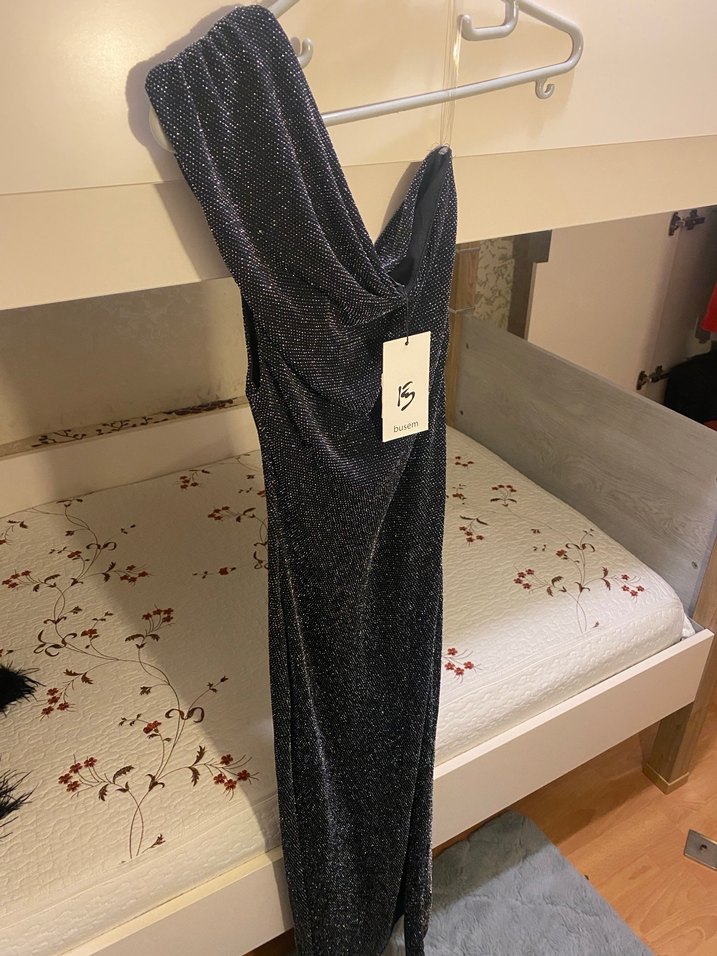 Simli Tek Omuzlu Uzun Dar Abiye Elbise - Görsel 2