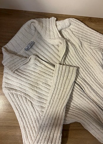 Kadın Beyaz Örgü Uzun Kollu hırka - Görsel 2