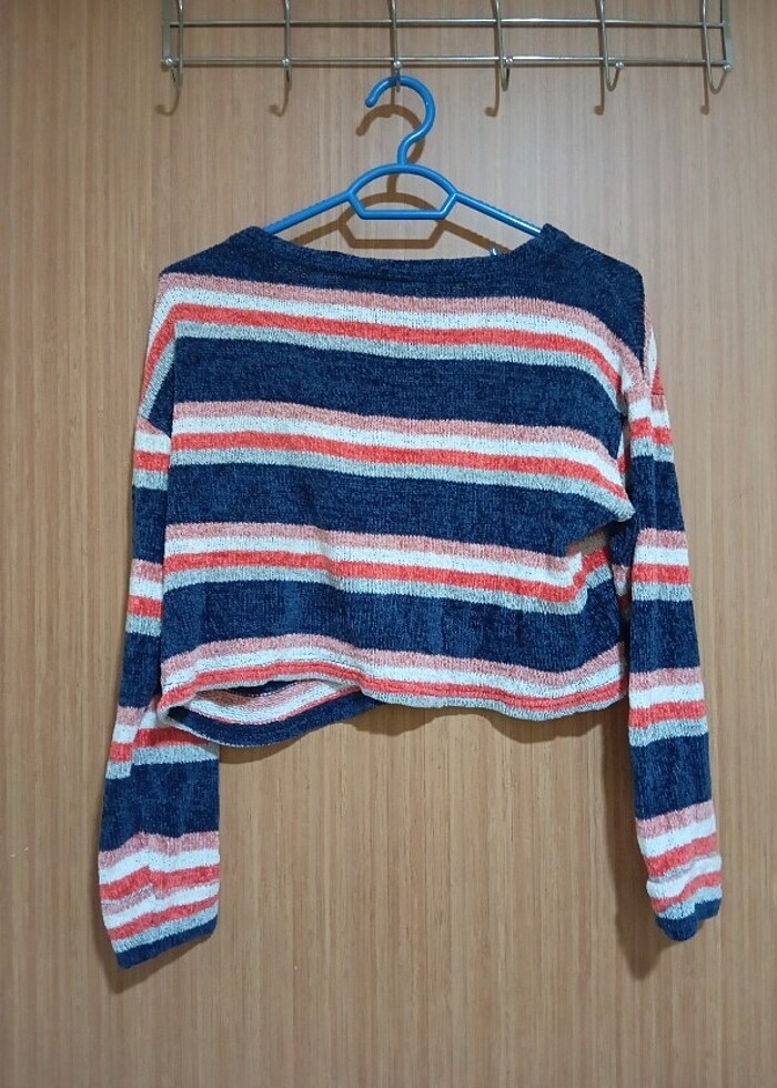 Uzun kollu crop - Görsel 2