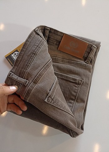 30 Beden Kemerli Gri Erkek Denim Pantolon
