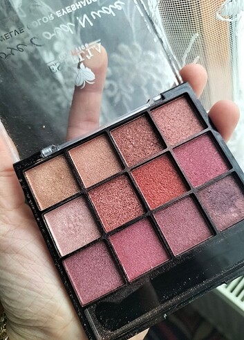 Maybelline Far ve göz kalemleri