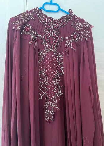 Bordo İşlemeli Uzun Kollu Drape Abiye Elbise