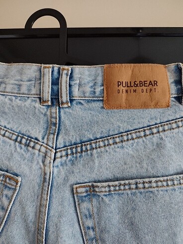 32 Beden mavi Renk pull bear yirtik pantolon