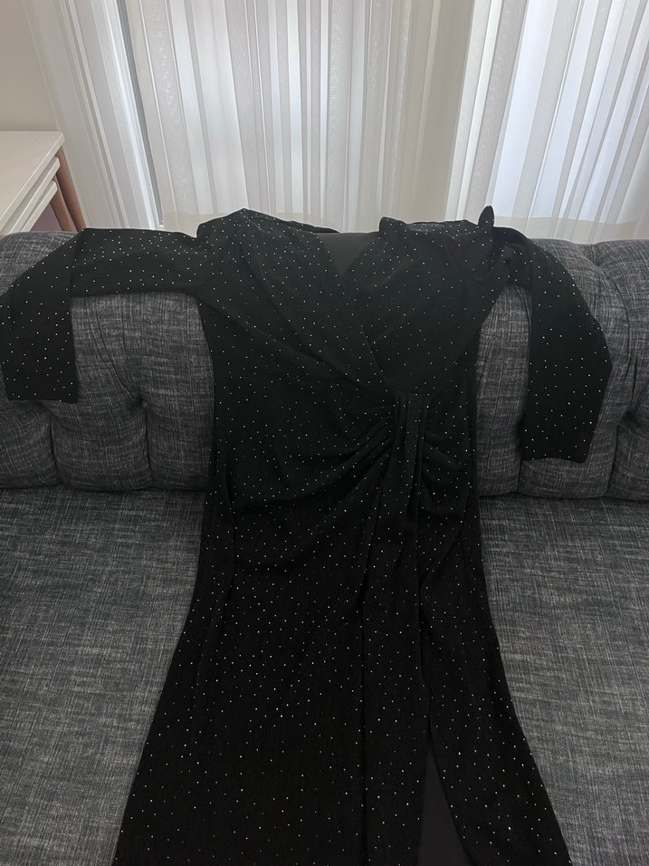 Uzun Kollu Siyah Parlak Triko Elbise - Görsel 2