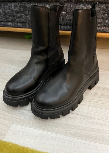 Kadın Siyah Deri Platform Topuklu Bot - Görsel 2