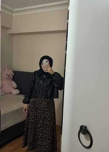 Siyah Leopar Desenli Kadın etek - Görsel 5