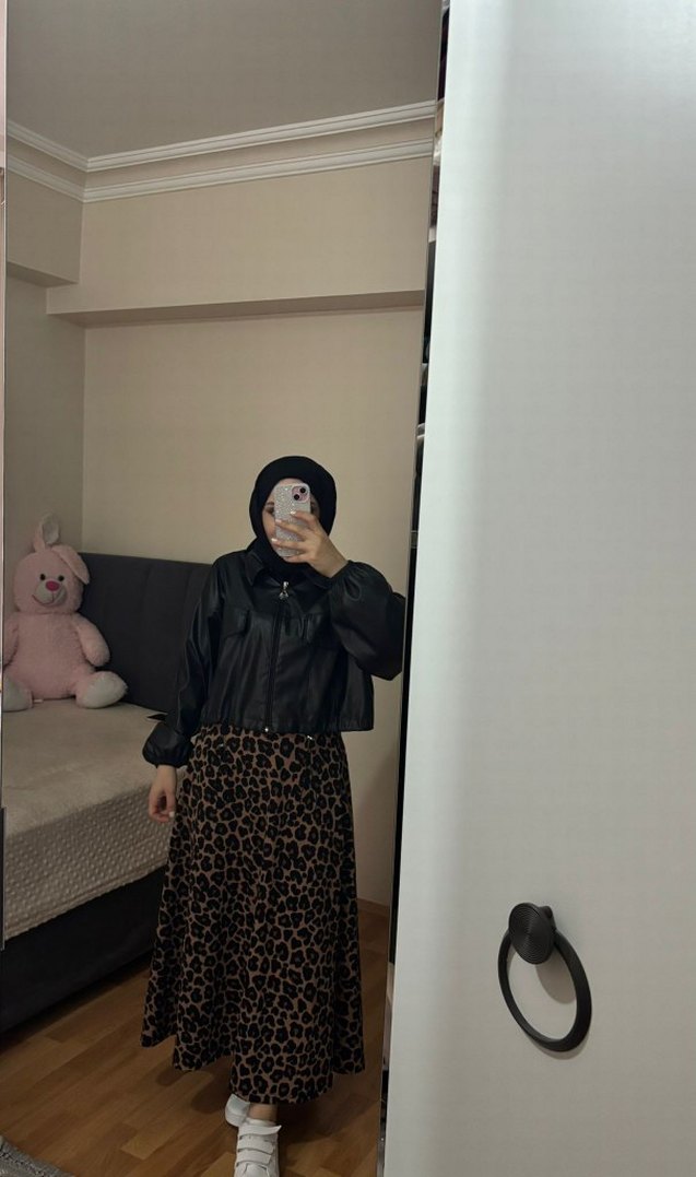 Siyah Leopar Desenli Kadın etek - Görsel 5