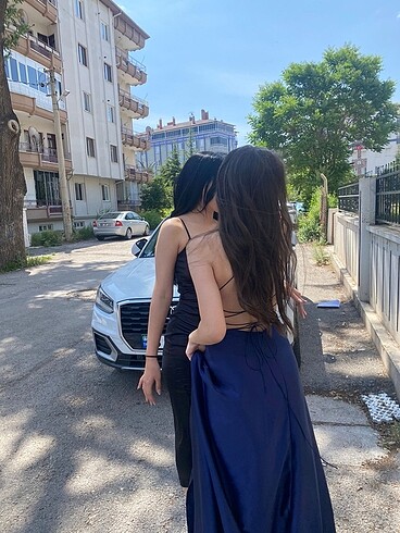 Mavi Yırtmaçlı Elbise