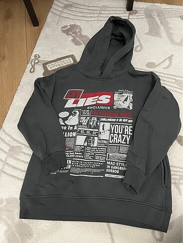 sweatshirt