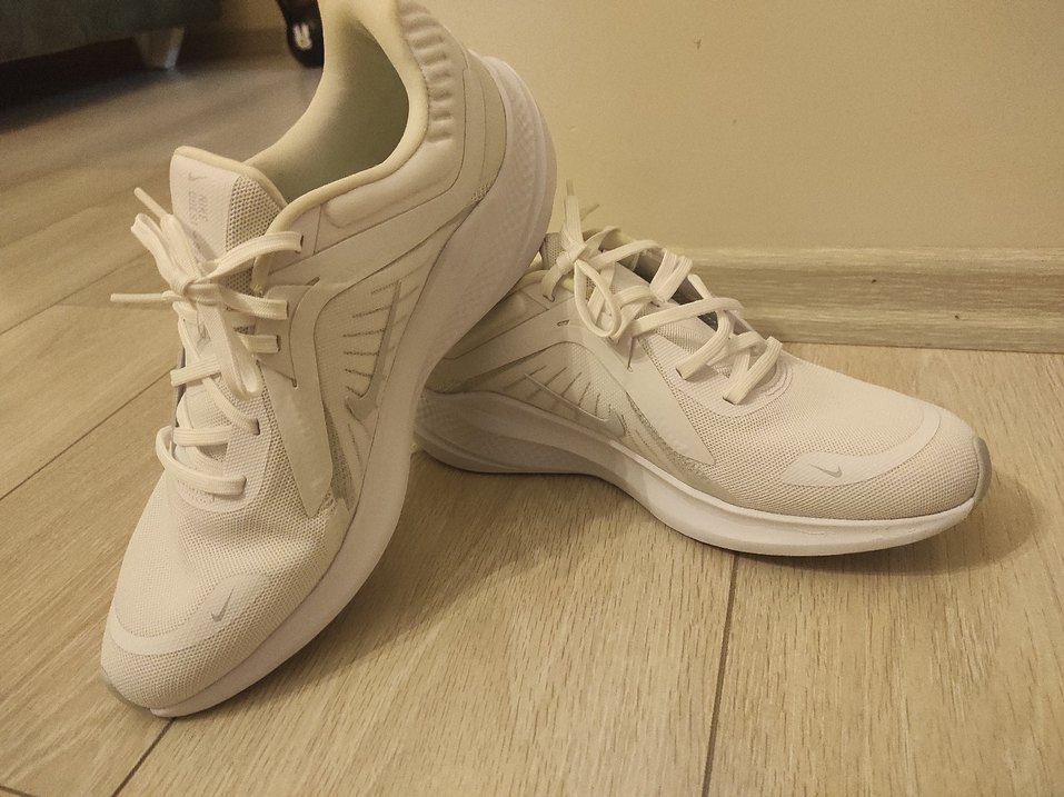 Nike Beyaz Erkek Yürüyüş Koşu Ayakkabısı - Görsel 2