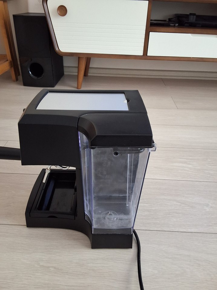 Sıfır ayarında espresso makinasi - Görsel 2