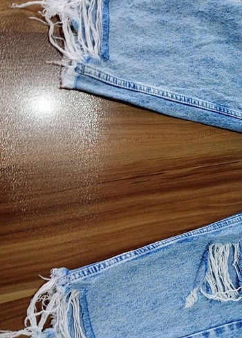 s Beden Parçalı, Yırtık Mavi Kot Pantolon