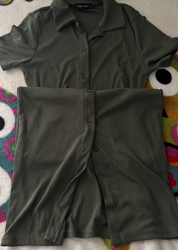 Düğmeli yesıl Kısa Kollu Kadın Elbise - Görsel 2